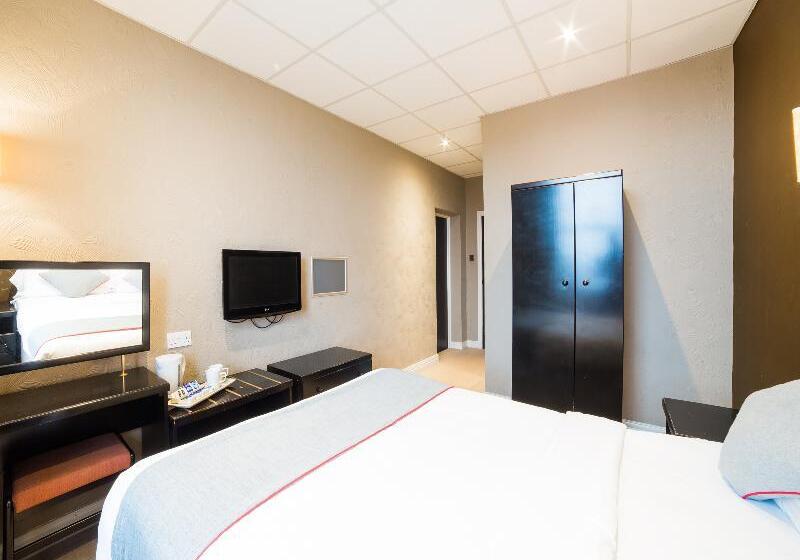 标准间, Hotel Majestic