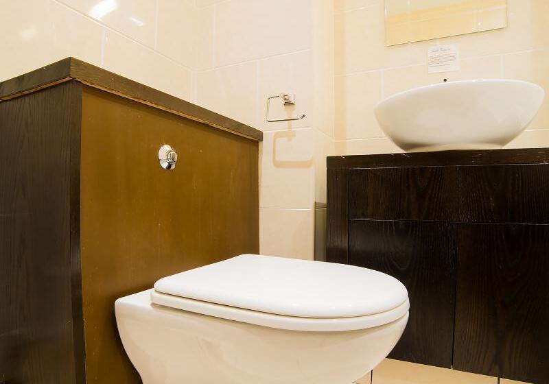 标准间, Hotel Majestic