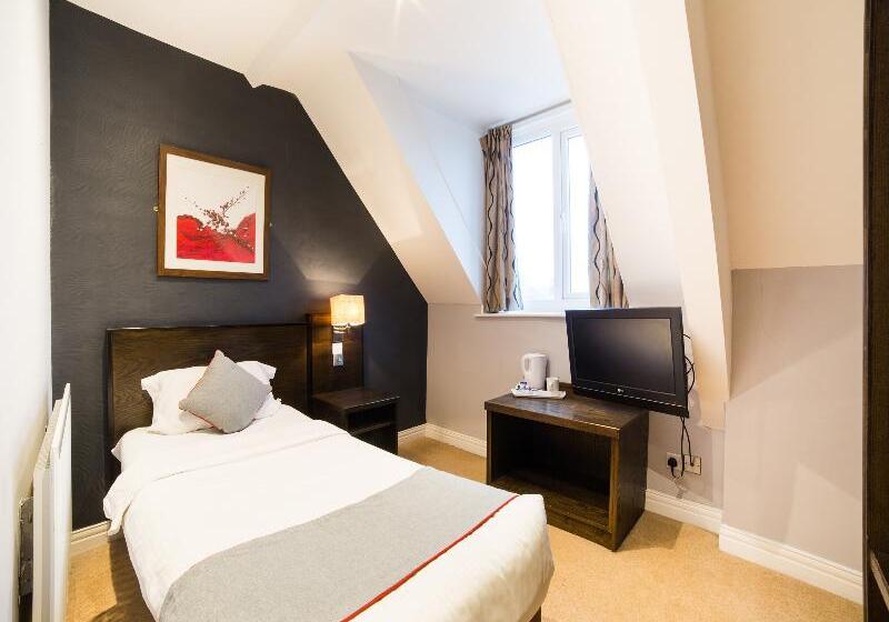 اتاق استاندارد یک نفره, Hotel Majestic