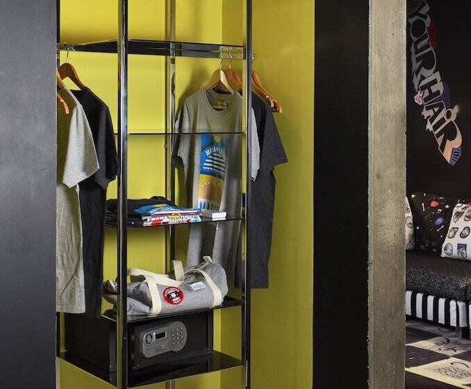 اتاق استاندارد, Mama Shelter Paris East