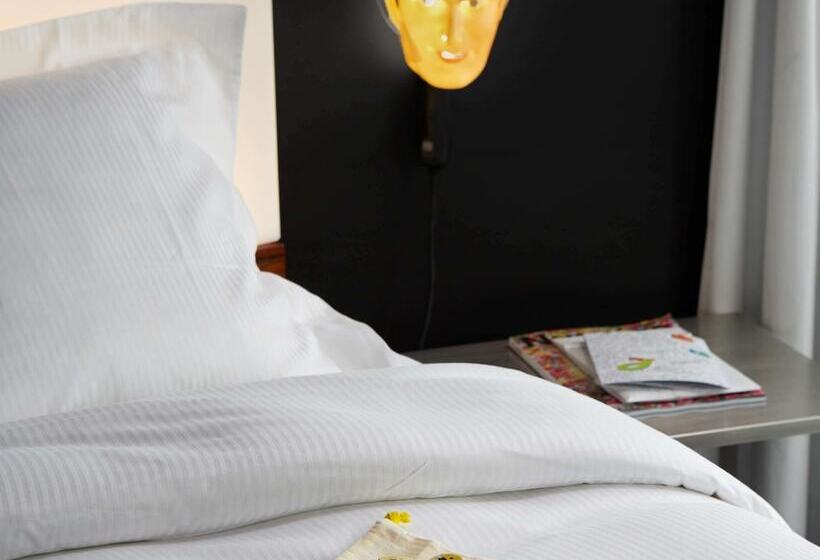 اتاق خانوادگی, Mama Shelter Paris East