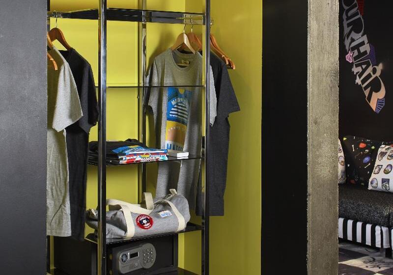 اتاق استاندارد, Mama Shelter Paris East