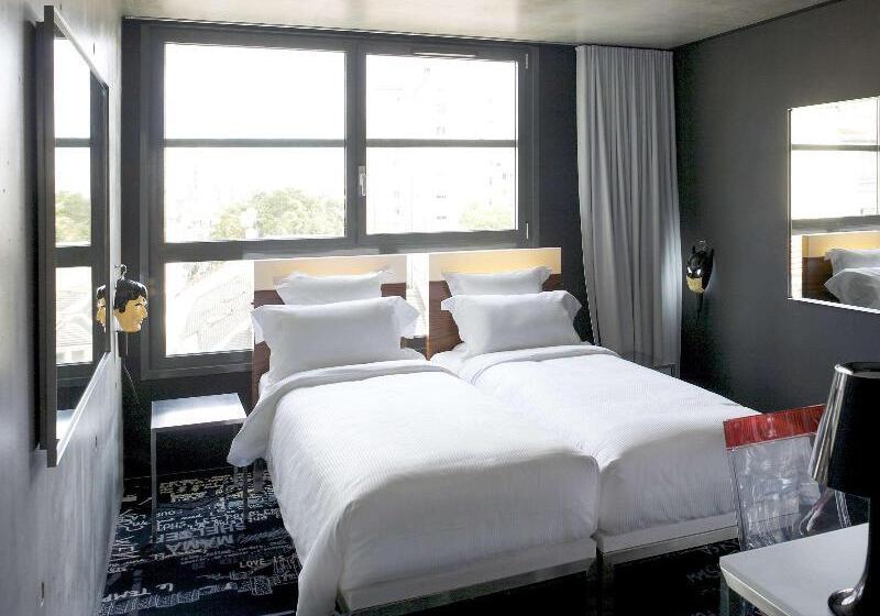 اتاق استاندارد, Mama Shelter Paris East