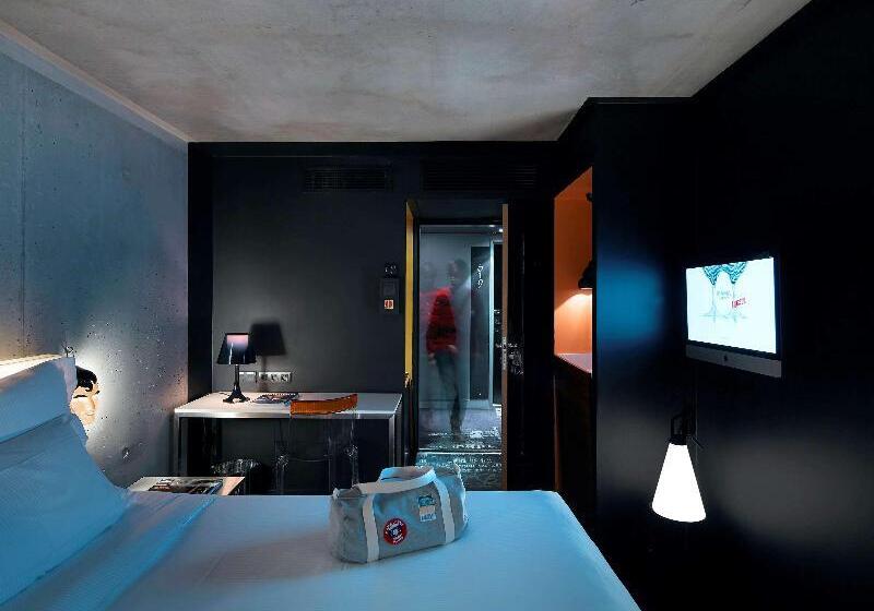 اتاق خانوادگی, Mama Shelter Paris East