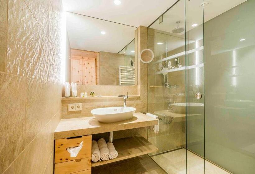 スーペリアールーム, Montafoner Hof