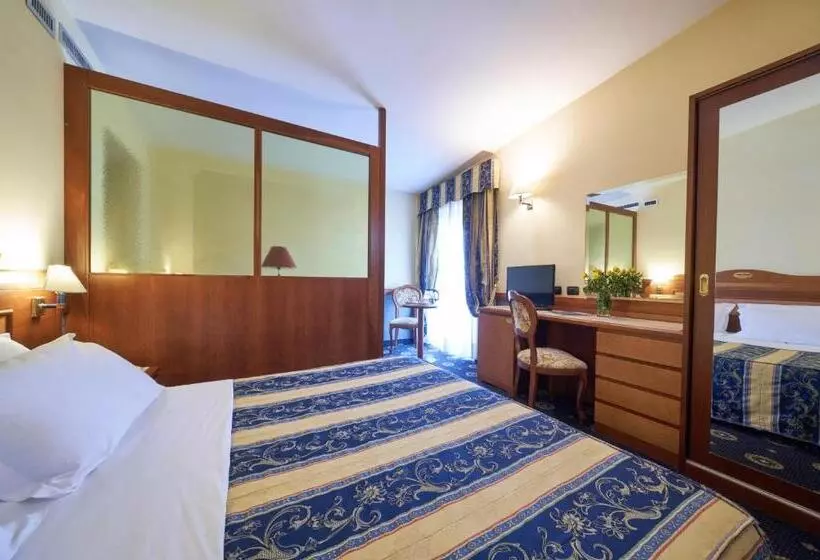 اتاق استاندارد, Ristorante La Piana