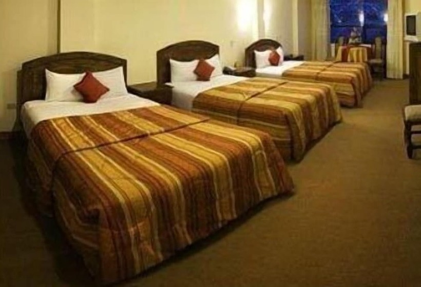 スタンダードトリプルルーム, Samay