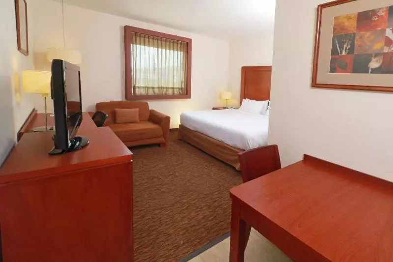 Standard-studio King-vuode, Staybridge Suites Queretaro, An Ihg