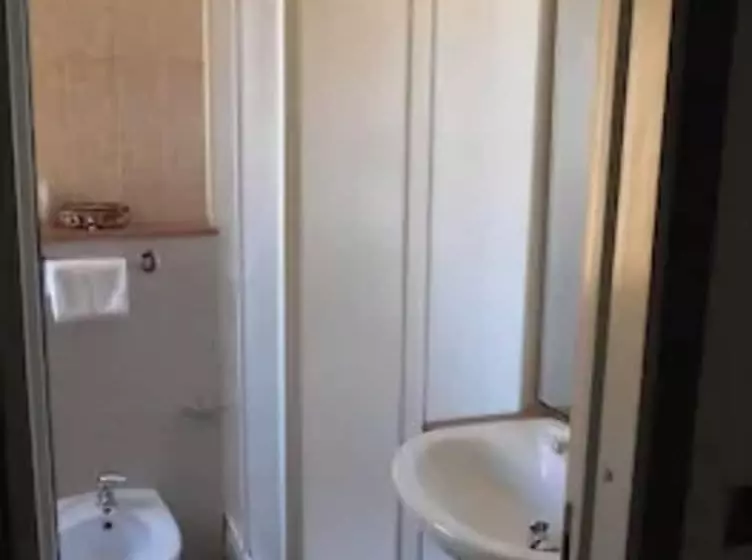 اتاق استاندارد, Traghetto
