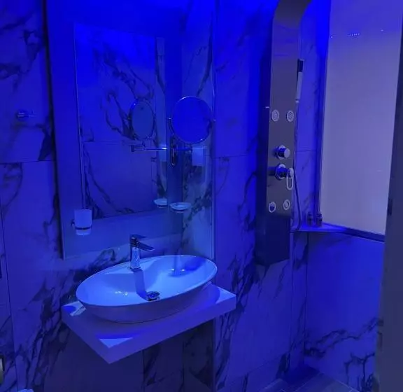 Junior Suite Vue Piscine, Vanisko