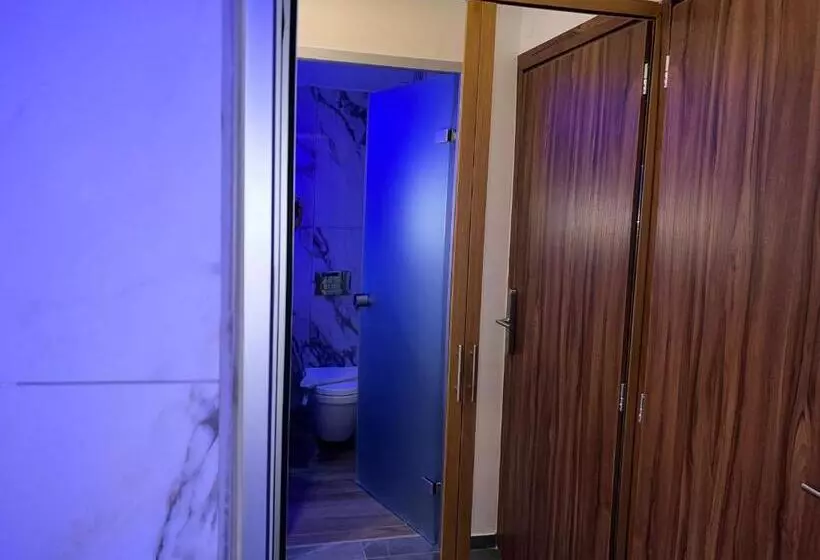 Junior Suite Vue Piscine, Vanisko