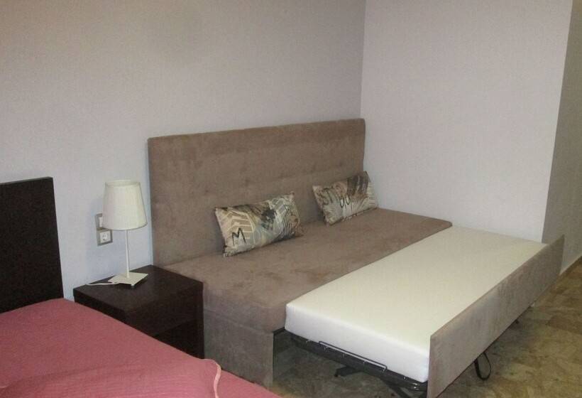 スタンダード４人部屋, Vanisko