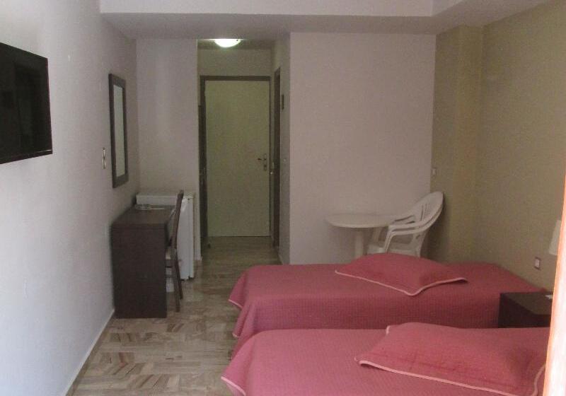 Quarto Triplo Estandar, Vanisko