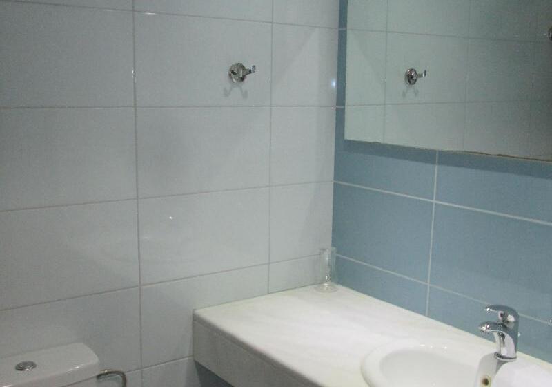 اتاق استاندارد چهار تخته, Vanisko