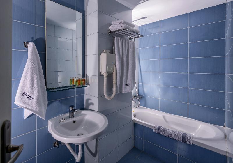 スタンダード４人部屋, Vanisko