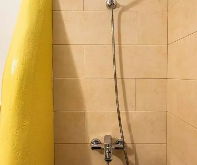 اتاق استاندارد, Voreades