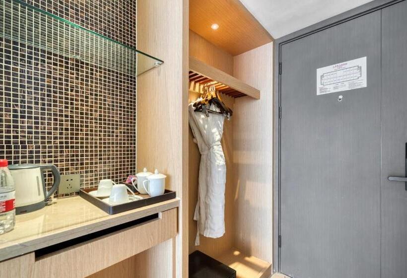 חדר דלוקס,מיטת קינג עם נוף לעיר, Yiwu International Mansion