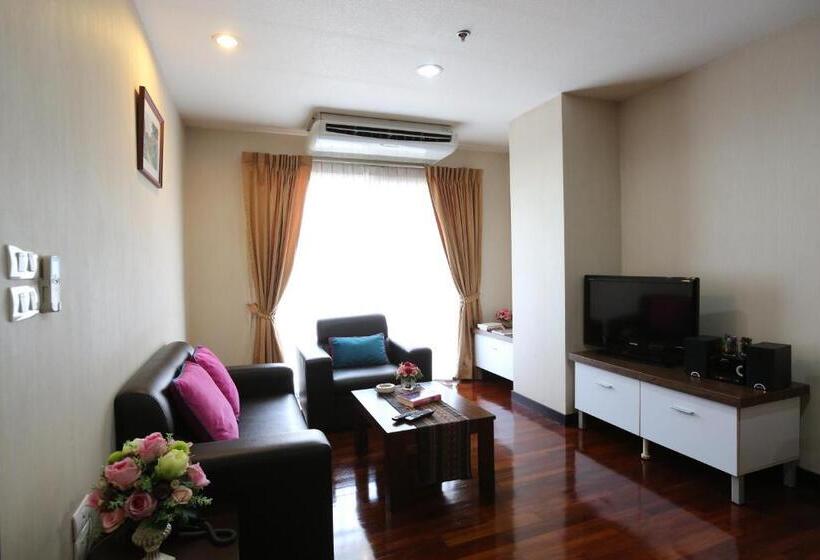 Апартаменты 1 Спальня, J   Town Serviced Apartments