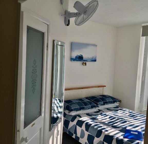 Номер Стандарт, Westward B&b