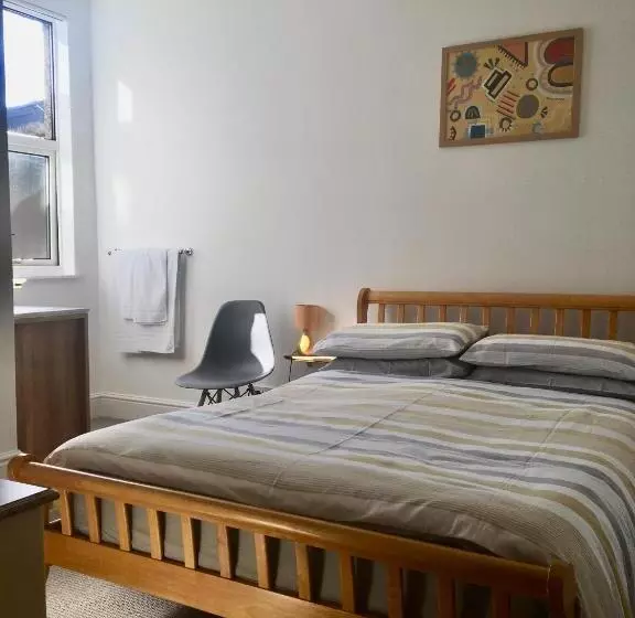 اتاق استاندارد, Westward B&b