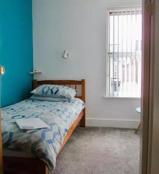 اتاق استاندارد یک نفره, Westward B&b