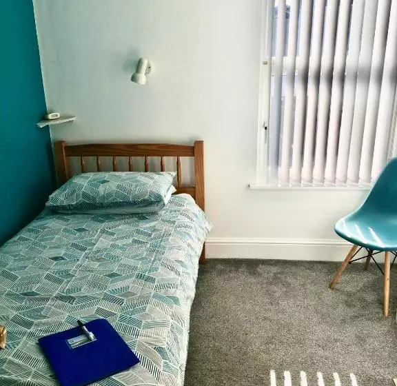 اتاق استاندارد یک نفره, Westward B&b