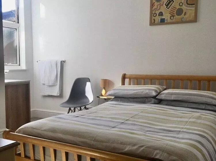 اتاق استاندارد, Westward B&b