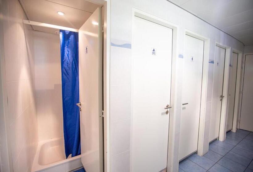 اتاق استاندارد با سرویس بهداشتی مشترک, City Hostel Geneva