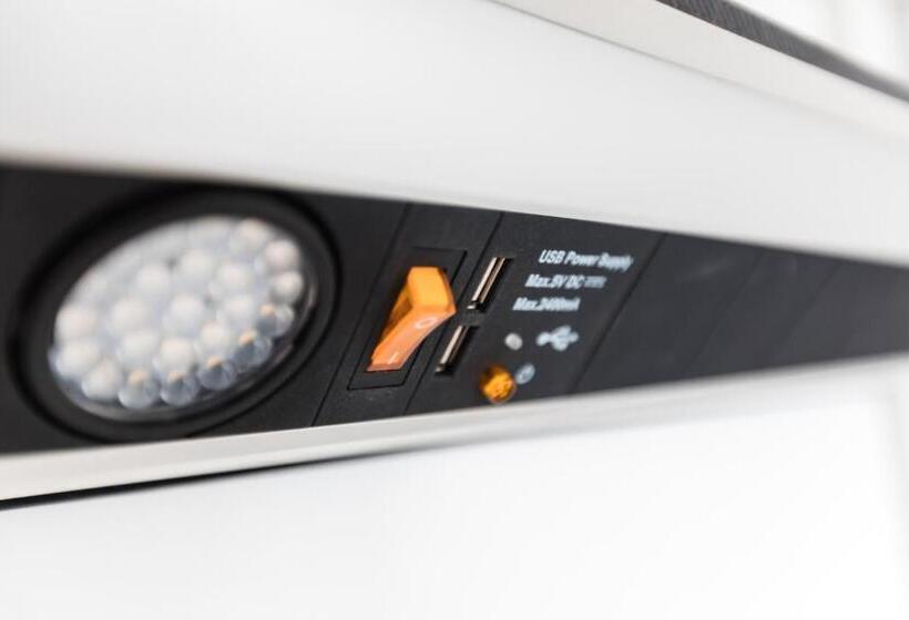 اتاق استاندارد با سرویس بهداشتی مشترک, City Hostel Geneva