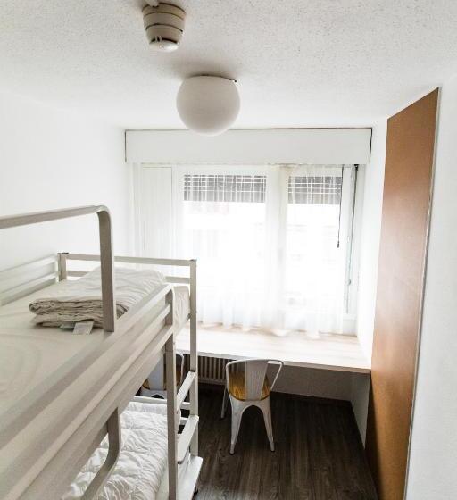 اتاق استاندارد با سرویس بهداشتی مشترک, City Hostel Geneva