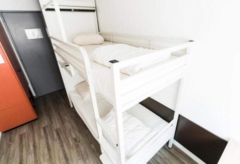 اتاق استاندارد با تختخواب دوطبقه و حمام مشترک, City Hostel Geneva