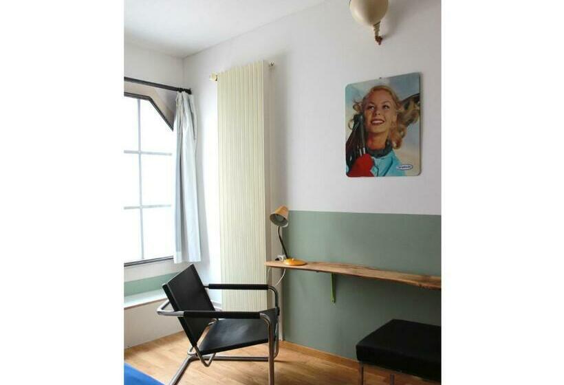 غرفة قياسية حمام مشترك, Basel Backpack