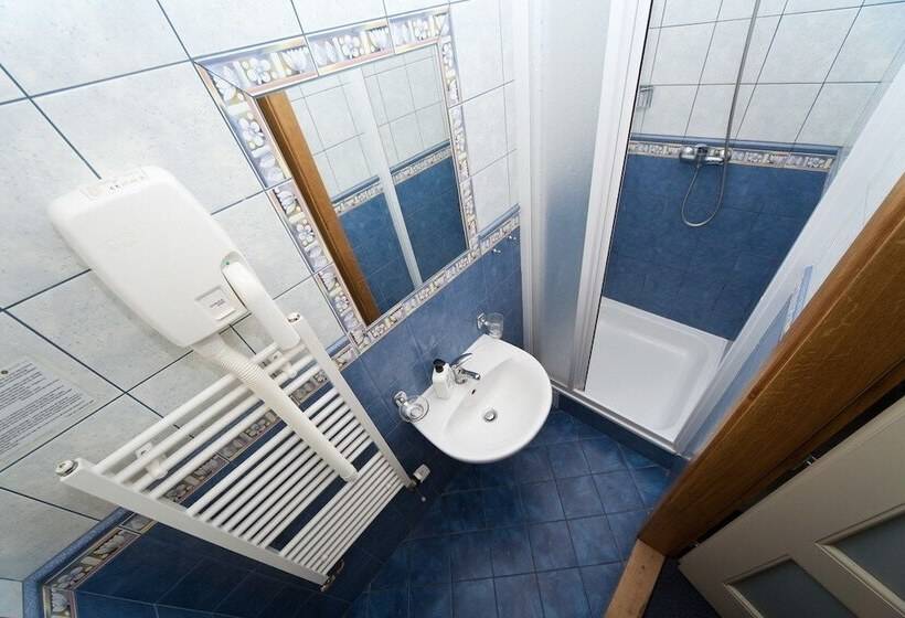 Cama em Quarto Compartilhado, Hostel Mango