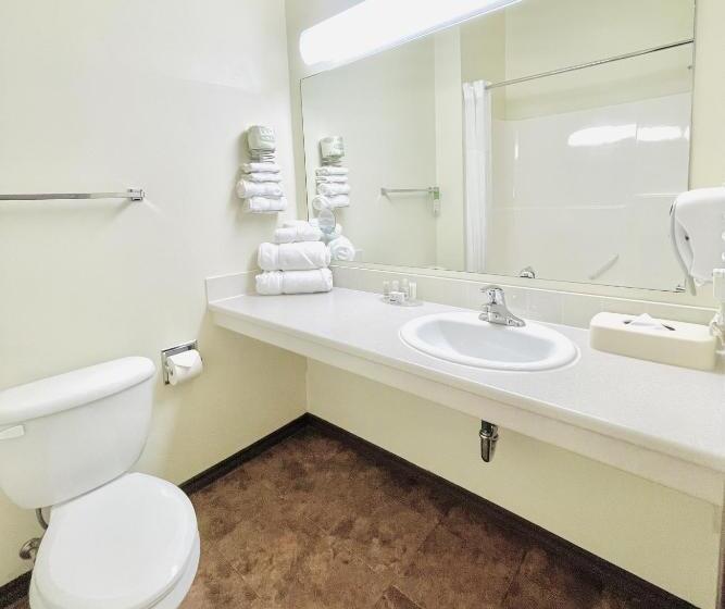 スイート, Days Inn By Wyndham Grande Prairie