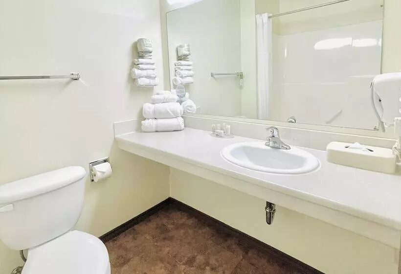 スイート, Days Inn By Wyndham Grande Prairie