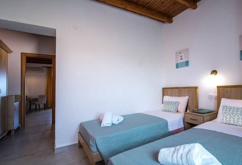 חדר משפחתי, Geranion Village