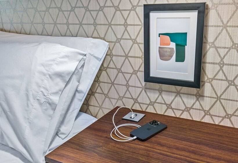 Номер Стандарт, Holiday Inn Express Hotel & Suites Lucedale, An Ihg