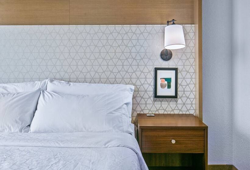 غرفة قياسية, Holiday Inn Express Hotel & Suites Lucedale, An Ihg