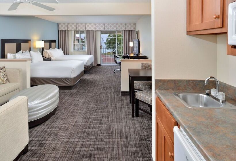 Номер Стандарт, Holiday Inn Express Hotel & Suites Saint Joseph, An Ihg
