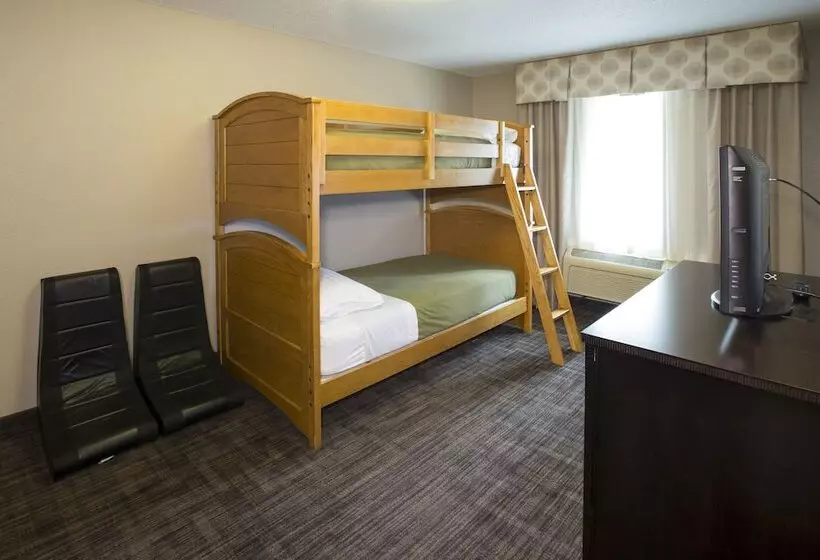スイート, Holiday Inn Express Hotel & Suites Saint Joseph, An Ihg