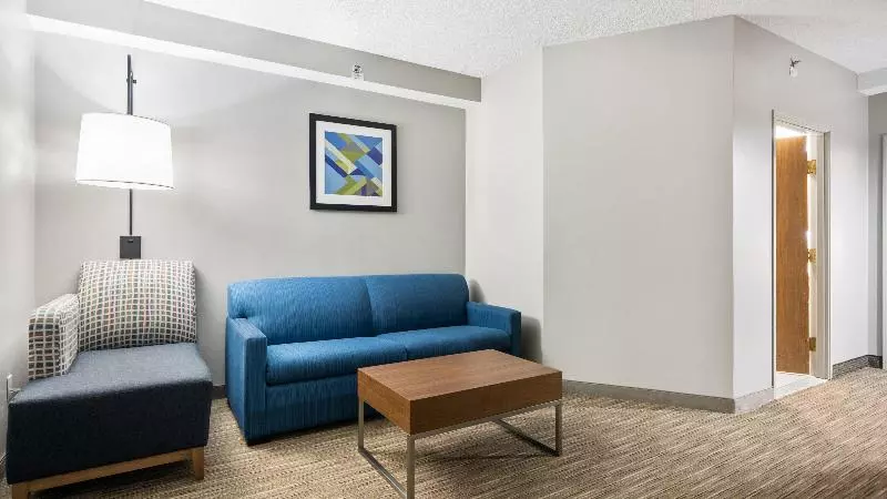 スイート, Holiday Inn Express & Suites Bad Axe, An Ihg