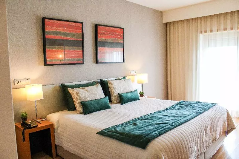 身障者適用スタンダードルーム, Holiday Inn Express Lawrence, An Ihg