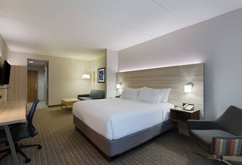 جناح, Holiday Inn Express & Suites Tavares, An Ihg