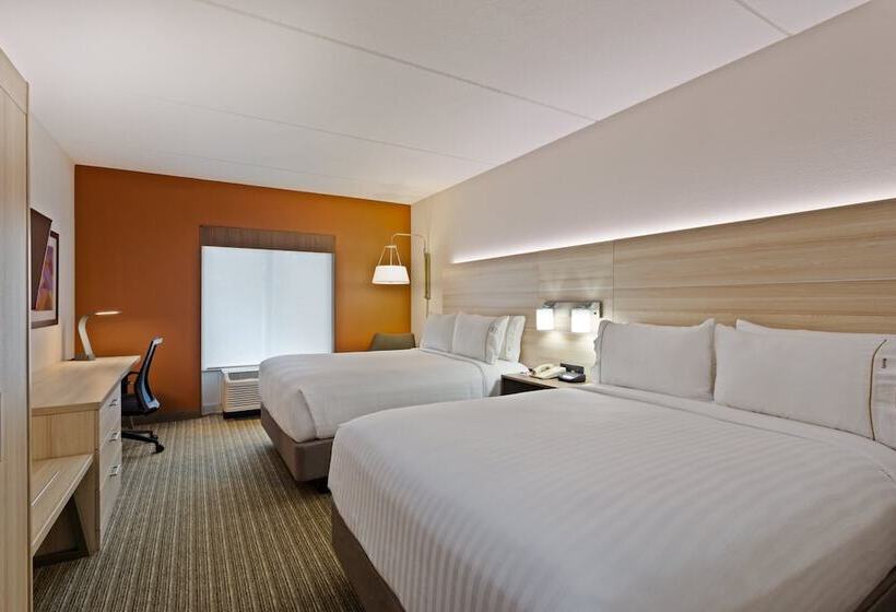 جناح, Holiday Inn Express & Suites Tavares, An Ihg