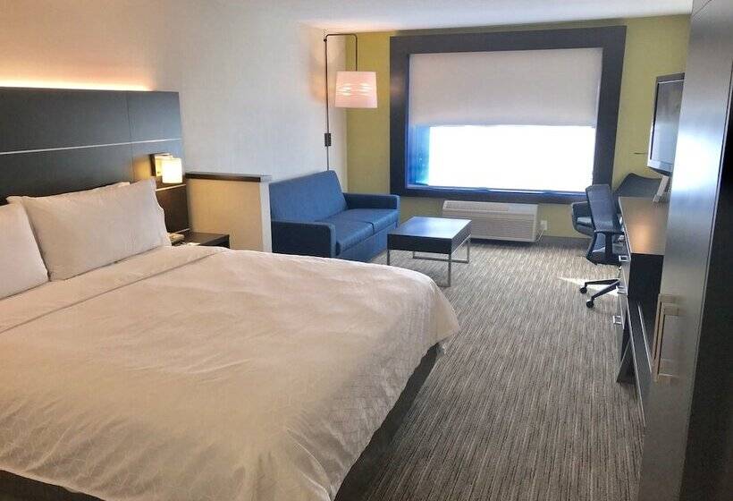 סוויטה, Holiday Inn Express & Suites Tracy, An Ihg