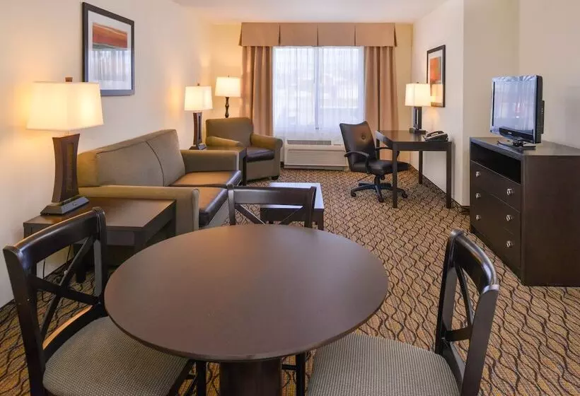 スイート, Holiday Inn Poplar Bluff, An Ihg