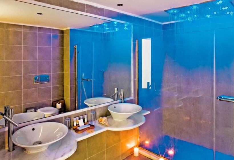 סוויטת ג'וניור נוף לים, Megisti