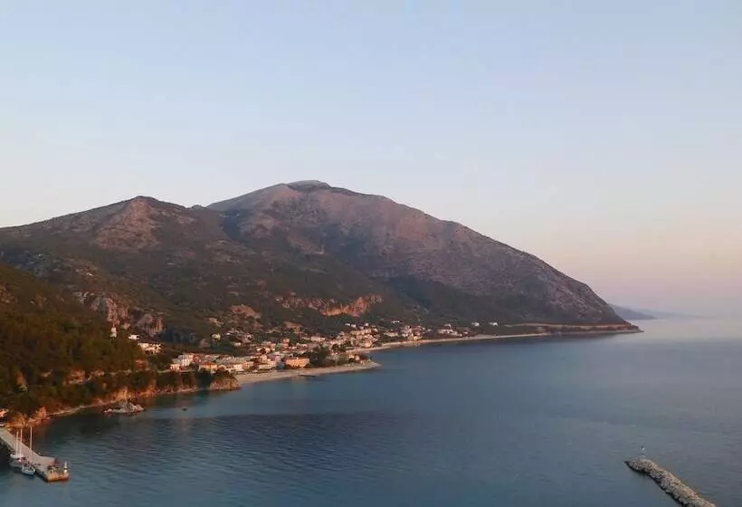 اتاق سوپریور با چشم‌انداز دریا, Oceanis