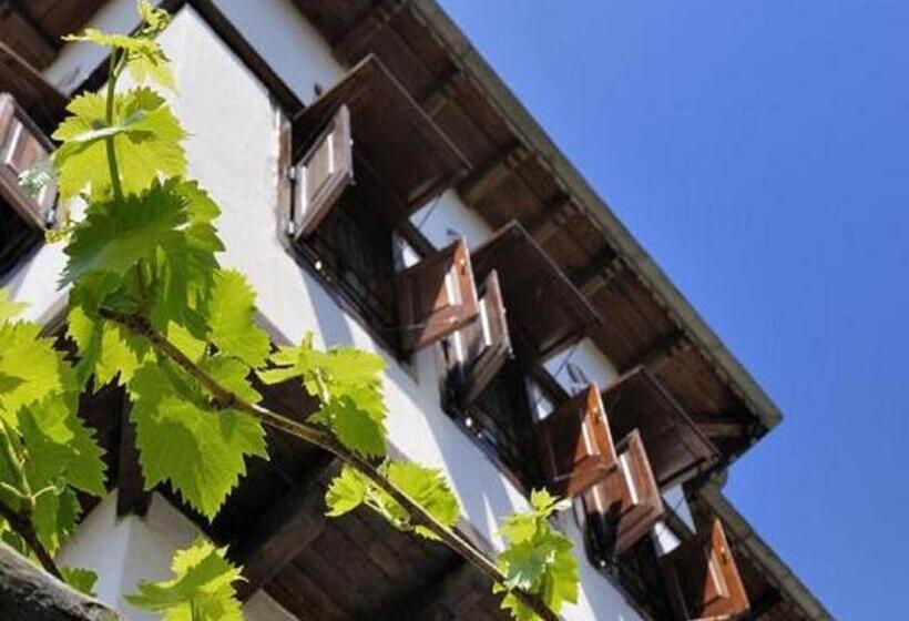 סוויטת ג'וניור עם נוף פנורמי, Stoikos