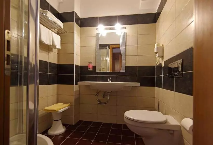 Chambre Triple Standard, Sun Beach